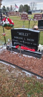 Moms headstone 2024.jpg